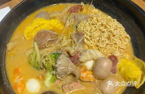 Spicy Meat Hot Pot Noodles