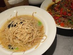 -吴越荣记苏州菜·松鼠桂鱼100%活鱼现做(斜塘老街店)