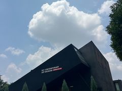 -成都许燎源现代设计艺术博物馆