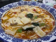 -撒拉人家.酸菜牦牛肉火锅