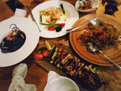 -more than meow吴止猫主题餐厅(承德 中船汇店)