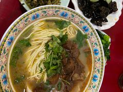 -金杨拉面王小吃面馆·牛三宝面·红烧牛肉粉