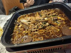 -顶峰夜宴·龙虾烧烤大排档(九江学院店)
