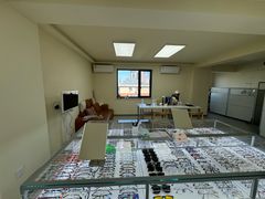 -潘多拉眼镜·蔡司依视路明月(潘家园店)