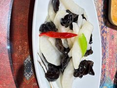 -乡村馕坑肉·烧烤·新疆菜·本地人更爱吃(阿勒泰首店)