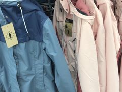 -迪卡侬(高新万达店)