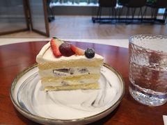 缤纷鲜果-EVERNAKED裸蛋糕(SOHO天山店)