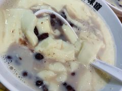 红豆豆花-弄堂咪道-饭香·面香·馄饨香(汇锦广场店)