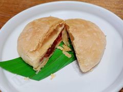 玫瑰鲜花饼-云海肴·汽锅鸡·云南菜(苏州中心店)