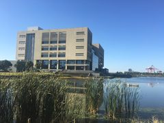 -海事大学图书馆(临港校区)