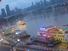 -小天鹅火锅·一线江景洪鼎旗舰店(洪崖洞店)