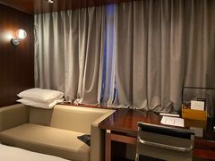 -上海龙之梦万丽酒店