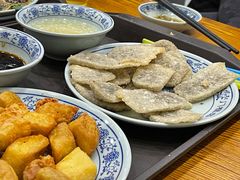 老北京炸灌肠-门框胡同百年卤煮(新街口店)