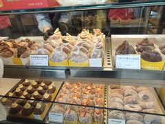 -85度C(生甜甜圈研究工坊·上海平凉店)