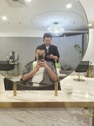 点击看大图 -八佰伴8008星级形象店