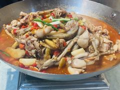 -昱龙大盆牛蛙馆(三兴街总店)