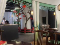 -荷塘秋月·本帮江浙菜(国权路店)