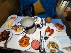 -领鲜活海鲜榴莲自助火锅(东门店)