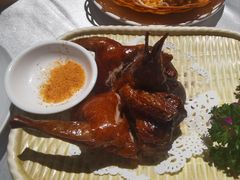 生炸乳鸽-屋顶花园餐厅(步行街老地王大厦店)