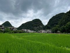 -高荡千年布依古寨旅游景区