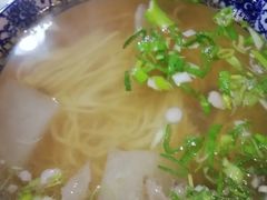 白萝卜-陇上全荟兰州传统牛肉面(延吉路店)