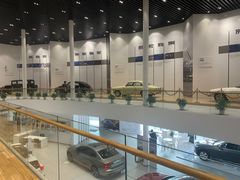 -杭州中沃沃尔沃4S店(滨江区店)