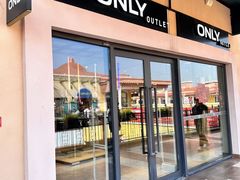 -首创奥特莱斯(西安店)