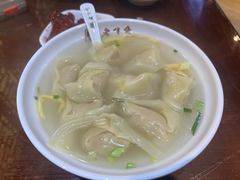 刀鱼馄饨-老半斋(福州路店)
