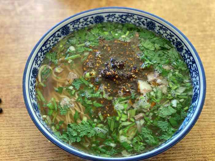 亮涛轩清真河州面馆-"十里河地铁站附近的一家拉面馆,开在特别不.