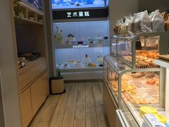面包甜点陈列柜-好利来(康虹路店)