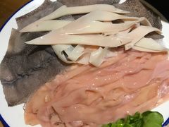 -白乐天毛肚火锅馆(解放碑店)