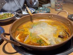 -洱火云南酸菜牛肉火锅(石景山当代商城店)