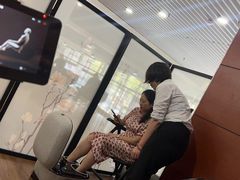 -上海星瀚奔驰4S店(红柳路店)