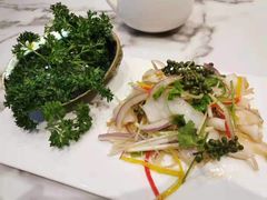 -匠心牛公馆·潮汕牛肉海鲜火锅(索菲特店)