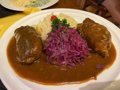 牛肉卷配苹果花椰菜土豆泥-申德勒加油站西餐厅Schindlers Tankstelle(上海外滩店)