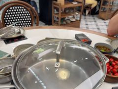 -喃喃椰·糟粕醋·椰子鸡火锅(七堡花园店)