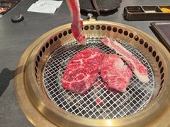 -铭牛烧肉·和牛海鲜自助(高新月牙湖店)