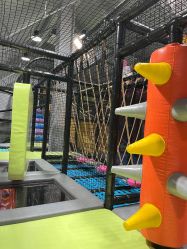 -动力星球家庭亲子游乐中心