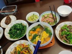 -上海雏渐肥月嫂