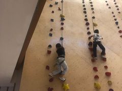-ROCKPLUS攀岩馆(环宇城店)