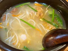 -勺子米线·云南传统小吃市集(四方街店)