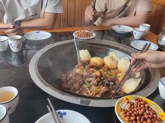 -东北铁锅炖鱼·大鹅·小鸡·排骨(五塔寺广场店)