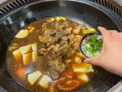 -粘豆包铁锅炖二部(温泉街店)