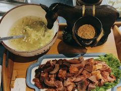 -乔家小院•非遗驴肉•本地小海鲜(滨河路店)