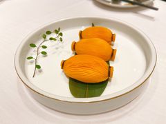 猫山王榴莲酥-东富酒家(龙湖西溪天街店)