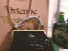 -Vivienne Westwood(上海来福士广场店)