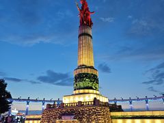 -人民防洪胜利纪念塔