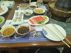 -楼外楼大刀肉传统火锅(西安大路店)