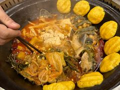 -田家大院东北农家菜铁锅炖(西安总店)