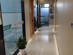 -华齿口腔·矫正种植中心(松江环城路店)